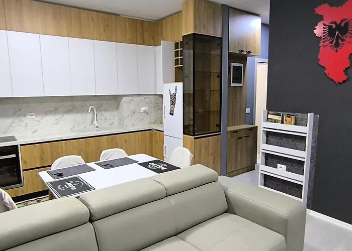 Deas In Apartment Tirana