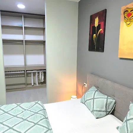 Deas In Apartment