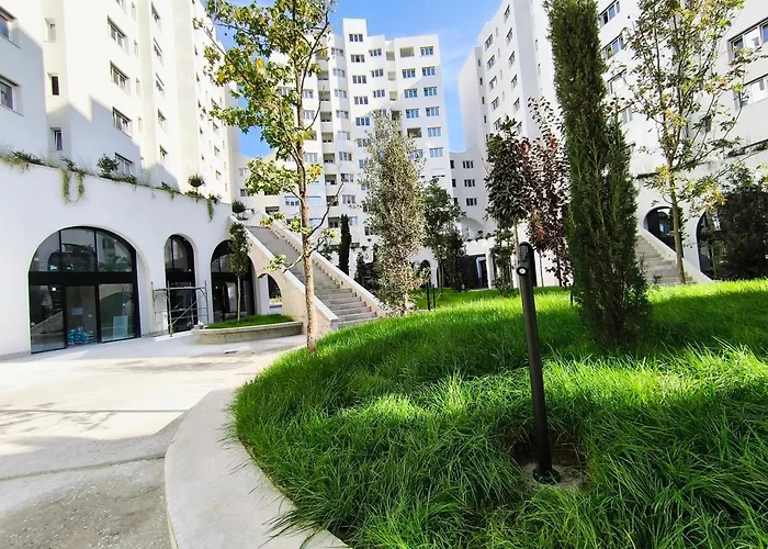 Deas In Appartement Tirana